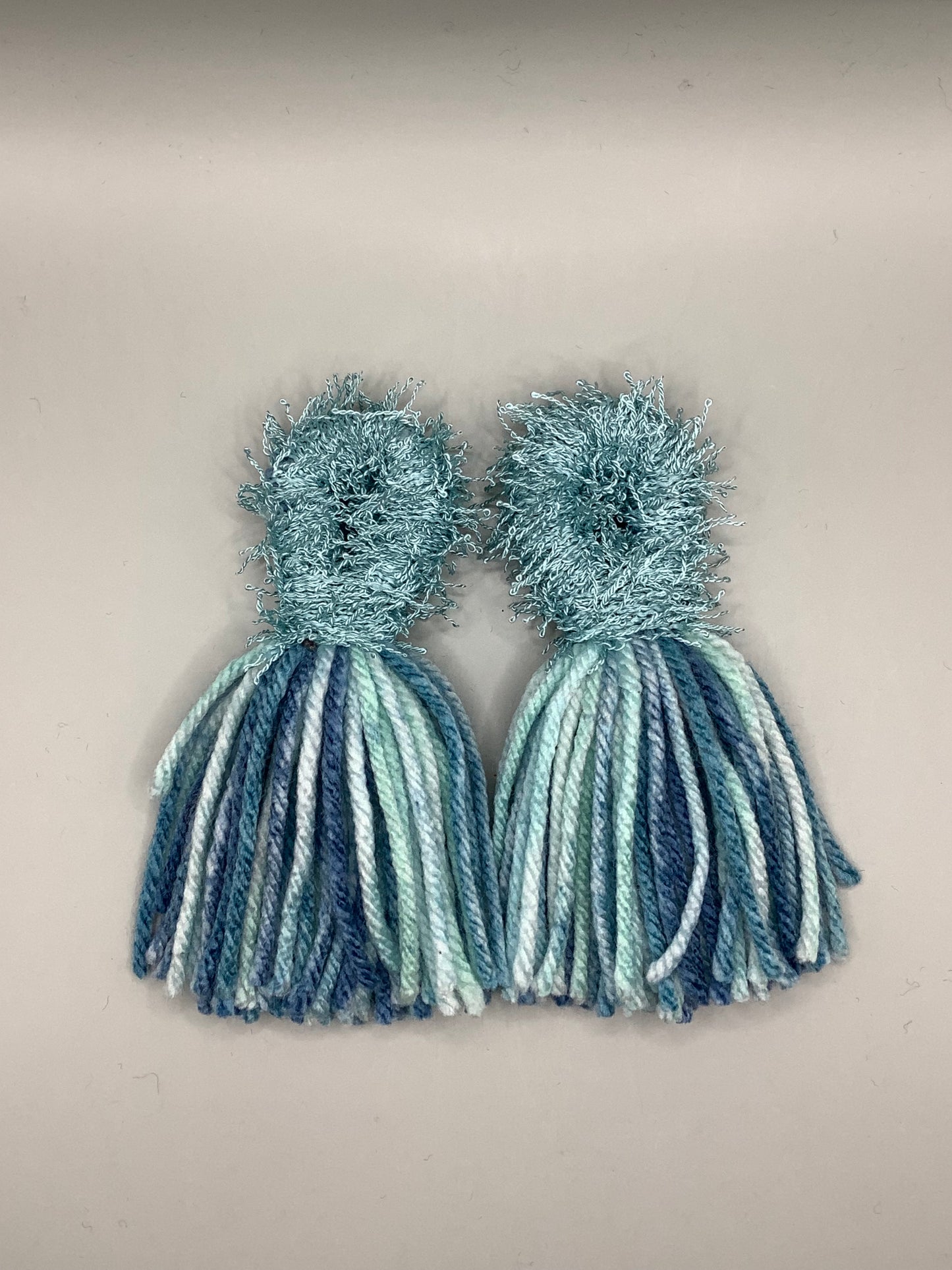 Glacier Loop w/Blue Mix