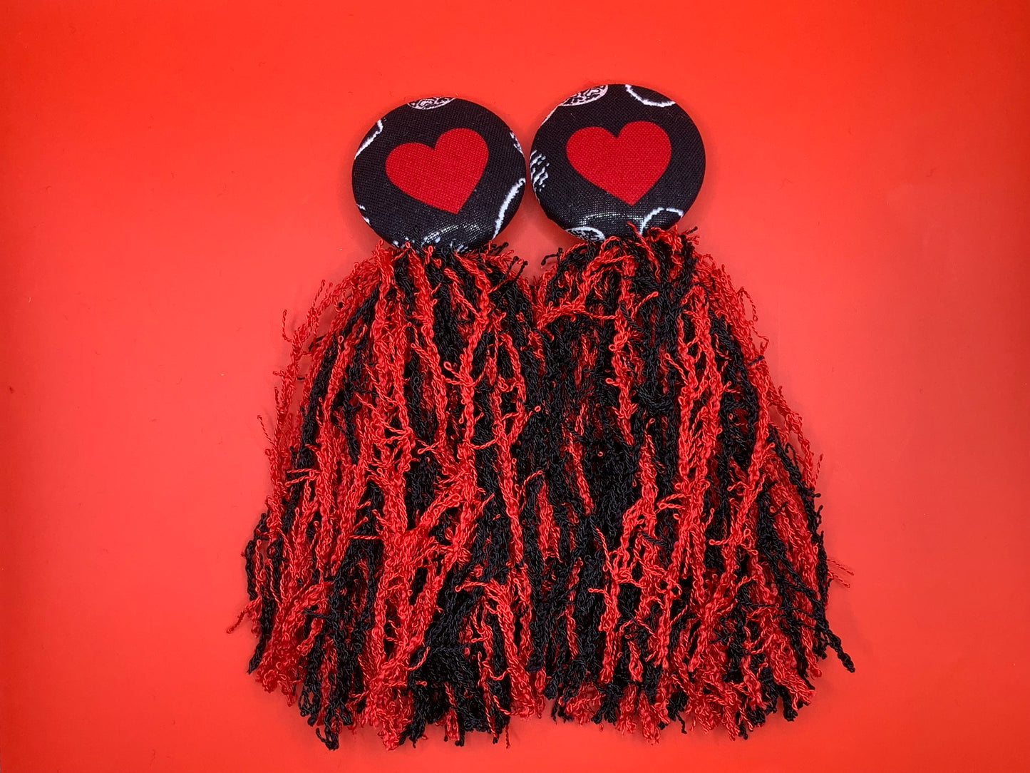 Framed Heart w/Black and Red Scrubby