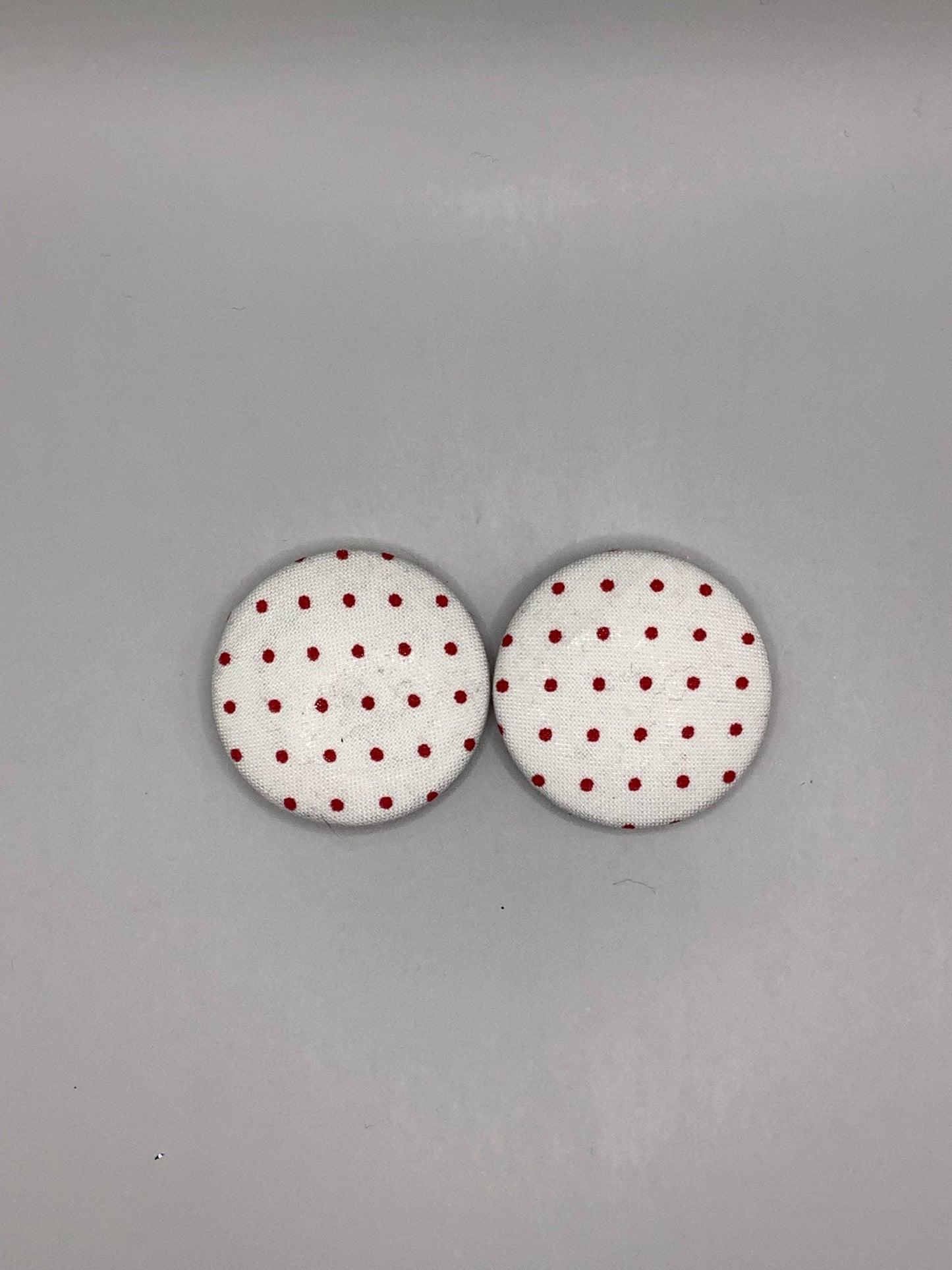 Lt Cream w/Red Polka Dots